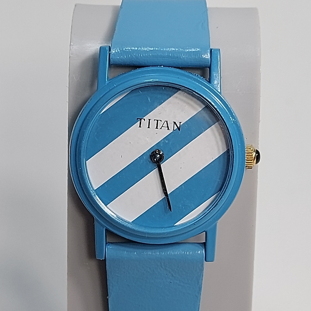Titan Vintage Womens Blue & White Quartz Wrist Watch, New Battery